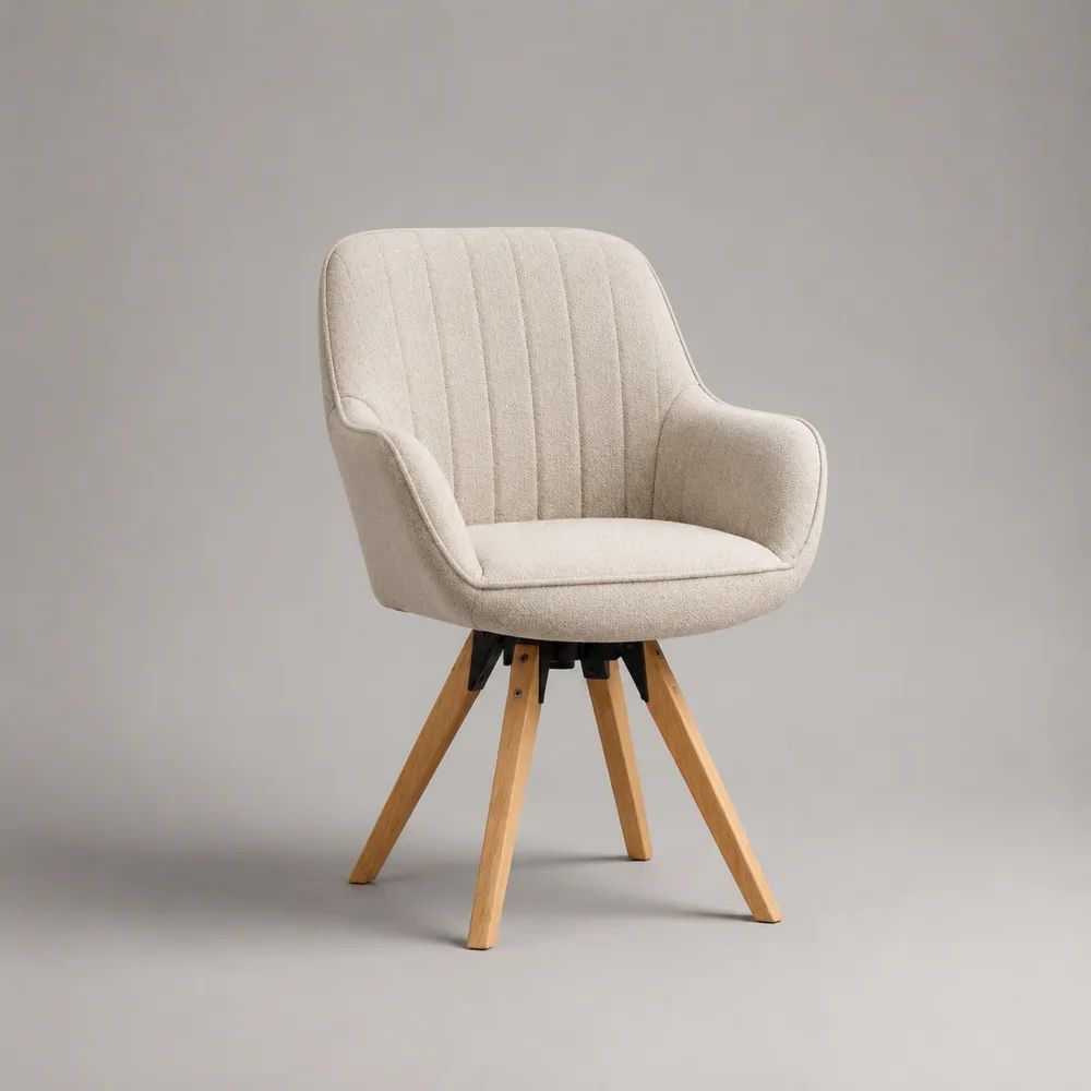 Poltroncina girevole imbottita in tessuto beige chiaro con braccioli e gambe in legno, 59 x 62 x 82 cm