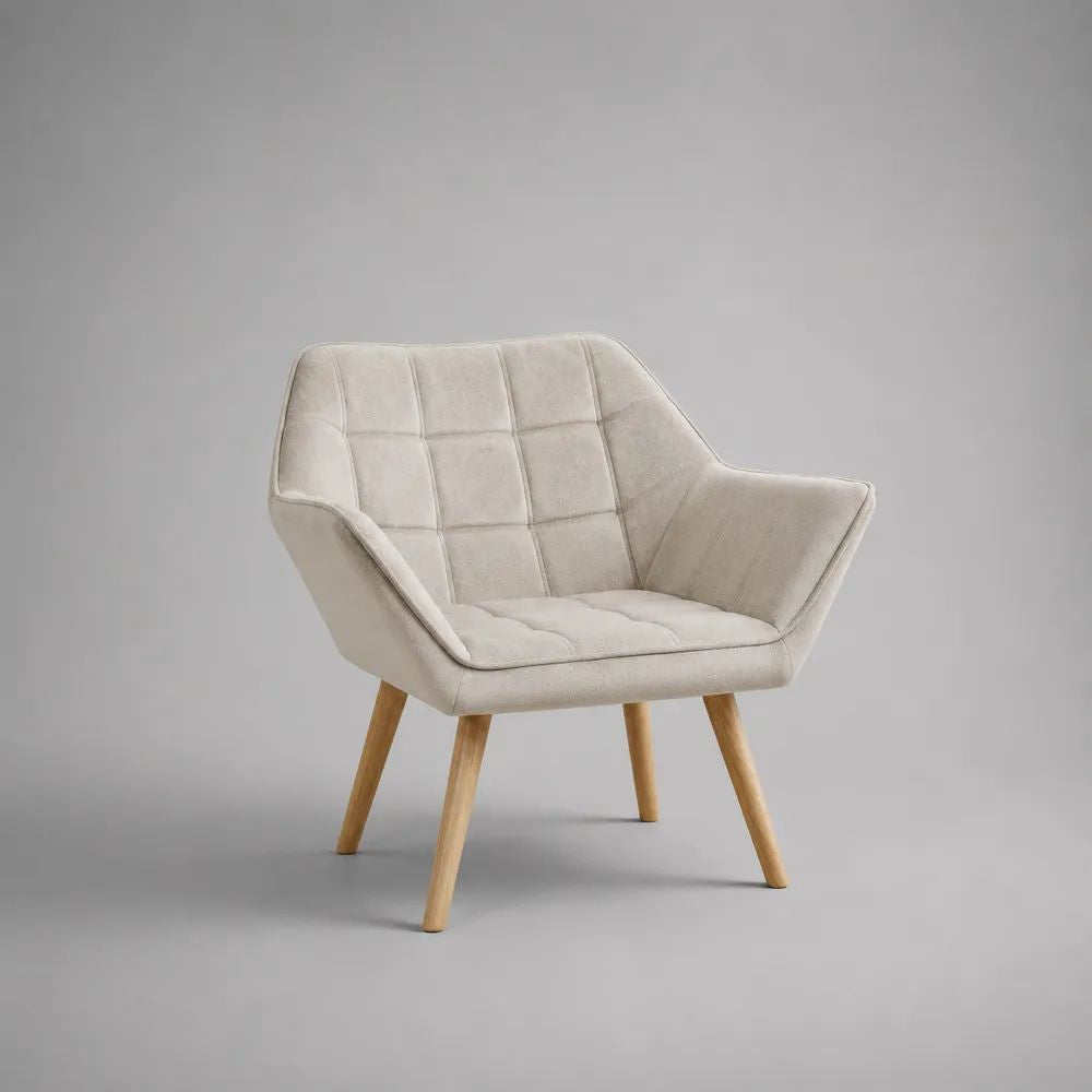 Poltrona lounge imbottita in velluto di poliestere con braccioli e gambe in legno, beige chiaro, 75 x 73 x 80 cm